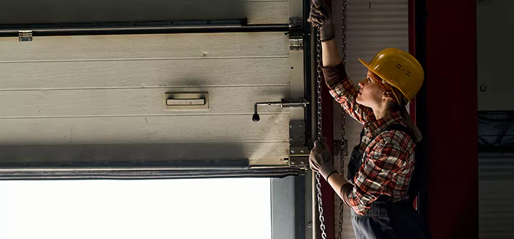 Addressing Common Garage Door Stoppage Issues in Mentor, OH